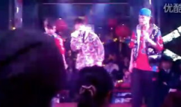 酒吧视频,酒吧里的夜生活剪影